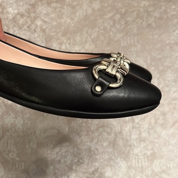 Brand New Kate Spade Genuine Leather Black Flats Slip On Shoes Silver Tone Logo - Picture 15 of 15